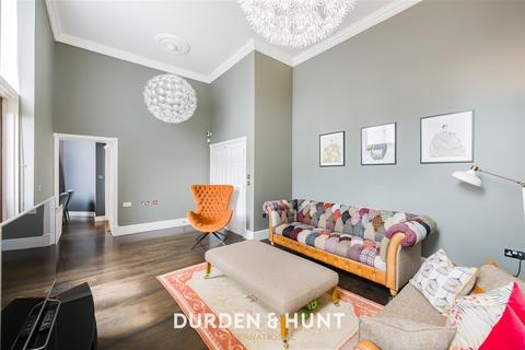 Flat 1, Kensington House Richmond Drive, Woodford Green, IG8 8RJ
