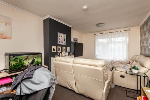 3 bedroom end of terrace house for sale, Adrian Road, Glenrothes KY7