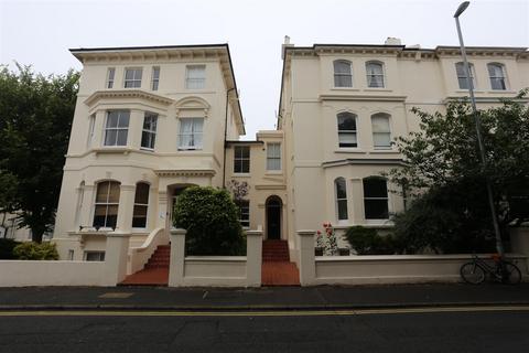 Studio to rent, Dyke Road, Brighton