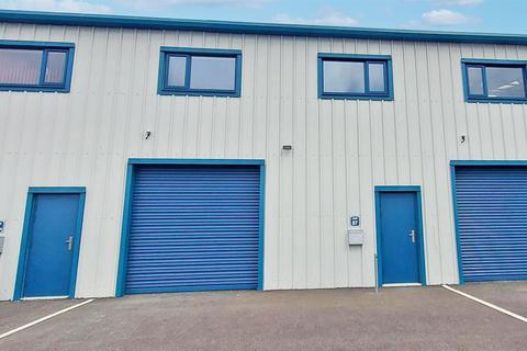 Industrial unit to rent, Maple Leaf Business Park, Manston, Ramsgate