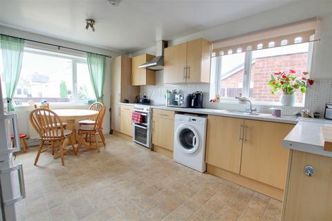 2 bedroom detached bungalow for sale, Rutland Road, Mablethorpe LN12