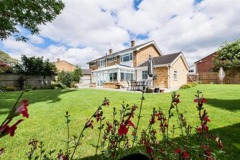 4 bedroom semi-detached house for sale, Brentford Close, Cholsey OX10