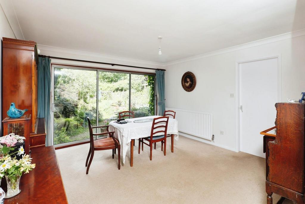 Dining Room.jpg