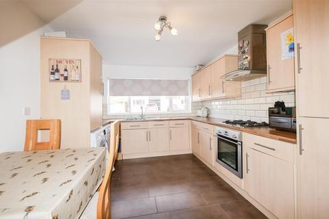 3 bedroom semi-detached house for sale, Fairfax Road, Chalgrove OX44