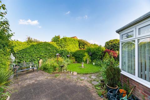 4 bedroom detached house for sale, Throstle Nest Close, Otley LS21