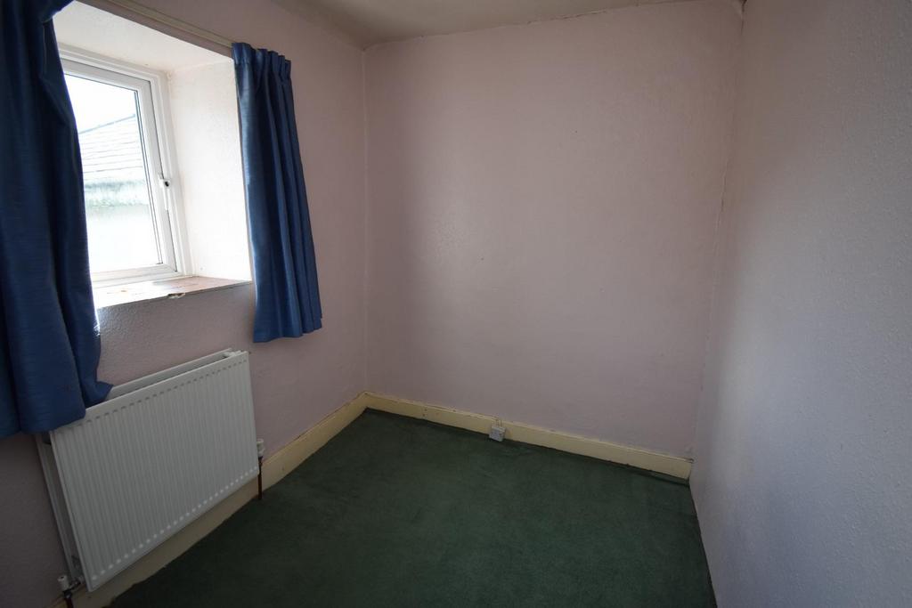 Bedroom 2.JPG