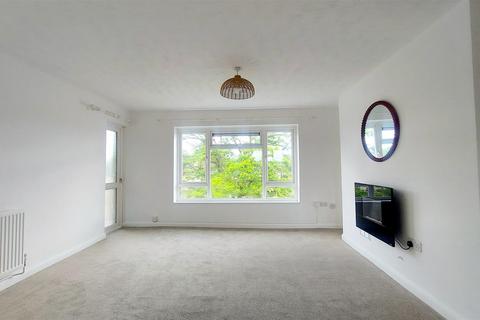 2 bedroom flat for sale, Lypiatt Mead, Corsham