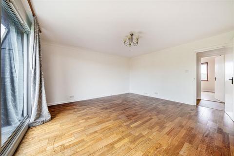 2 bedroom flat to rent, Sefton Lodge, 207-209 Richmond Road, Kingston Upon Thames KT2