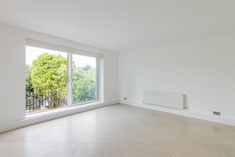 4 bedroom house to rent, Marlborough Hill, St Johns Wood, London NW8