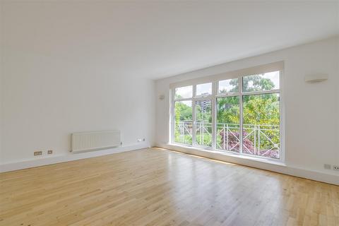 4 bedroom house to rent, Marlborough Hill, St Johns Wood, London NW8