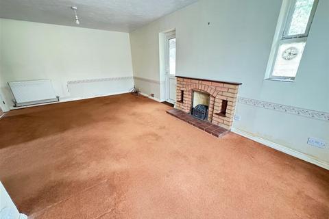 2 bedroom detached bungalow for sale, Alexandra Road, Rayleigh