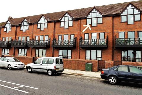 1 bedroom flat for sale, Kingsway, Cleethorpes, N.E. Lincs, DN35 B8QU