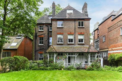 2 bedroom flat to rent, Fitzjohn's Avenue, Belsize Park, London, NW3