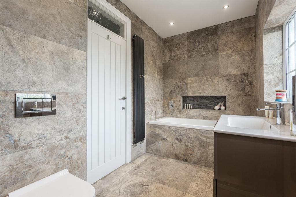 Birkin Lodge bathroom