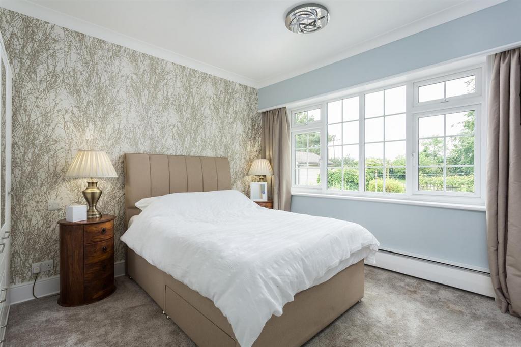 Birkin Lodge bedroom