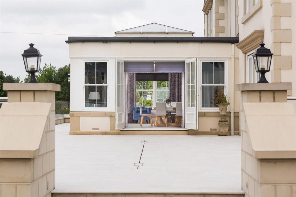Garden Terrace