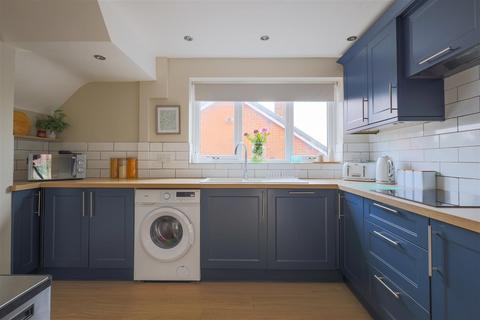 9 Coplow Avenue, Tean, Stoke-on-trent, ST10 4JQ