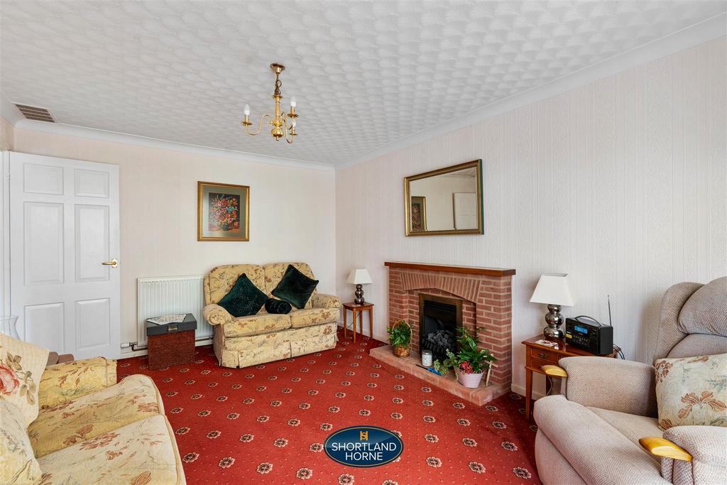 St. Helens Way, Coventry CV5 2 bed semidetached bungalow for sale £