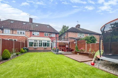 3 bedroom semi-detached house for sale, Henley Road, Newfoundpool, Leicester