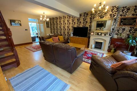5 bedroom end of terrace house for sale, French Road, North Evington, Leicester