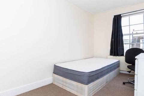 3 bedroom flat to rent, WC1X