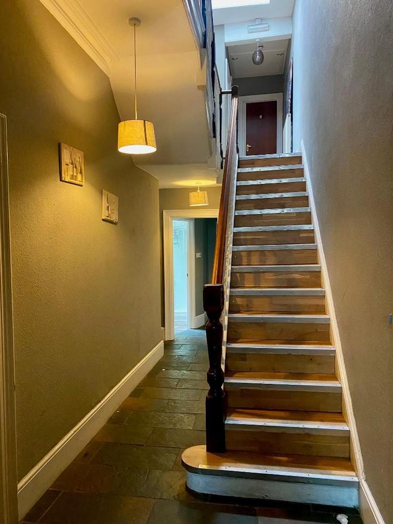 Hallway.jpg