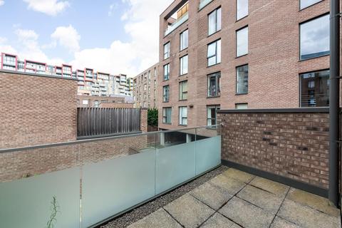 4 bedroom end of terrace house for sale, Rennie Street, London