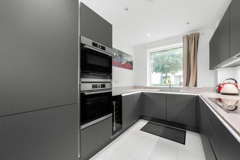 4 bedroom end of terrace house for sale, Rennie Street, London