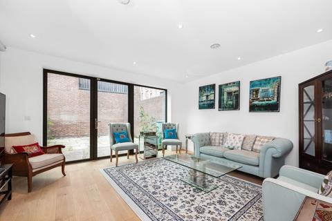 4 bedroom end of terrace house for sale, Rennie Street, London