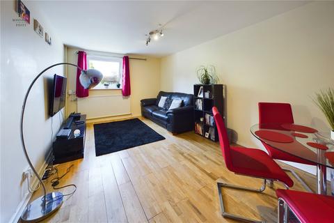 2 bedroom apartment for sale, Regal Crescent, Wallington, SM6