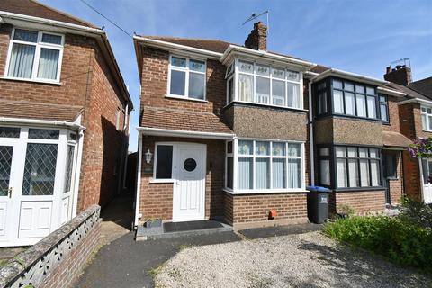 3 bedroom semi-detached house for sale, Heathcote Road, Whitnash, Leamington Spa