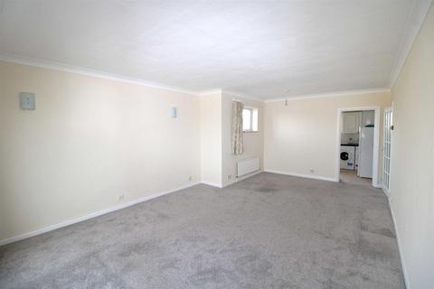 2 bedroom flat for sale, Marine Court, Connaught Road, Seaford