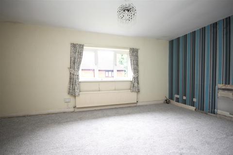 2 bedroom flat for sale, Chapel Moss, Ormskirk L39