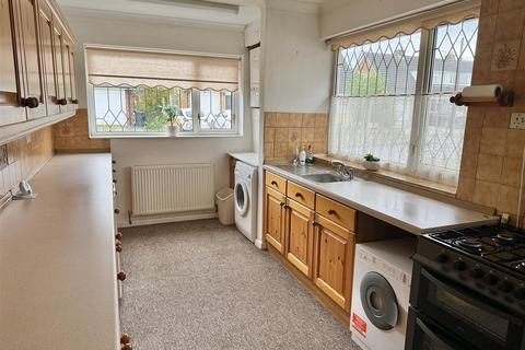 2 bedroom detached bungalow for sale, Church Lane, Dunnington, York, YO19 5