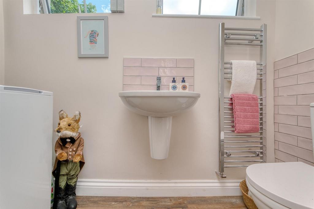 Utility-WC.jpg