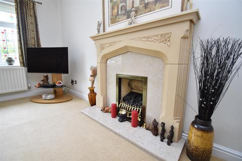 12 Hart Close, Pill, Bristol, BS20 0BY