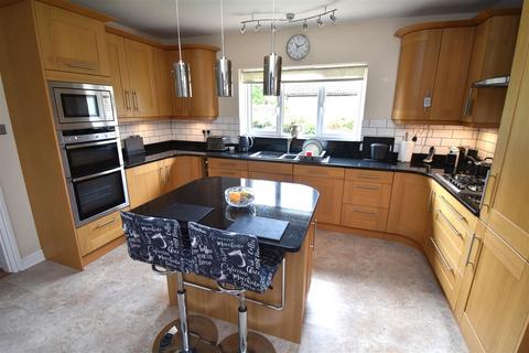 12 Hart Close, Pill, Bristol, BS20 0BY