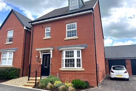 4 bedroom detached house to rent, Nightingale Close, Hardwicke, Gloucester