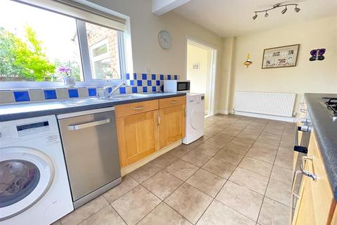 12 Bowbridge Gardens, Bottesford, Nottingham, NG13 0AZ