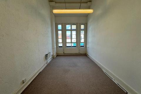 Office to rent - High Street, Shoreham