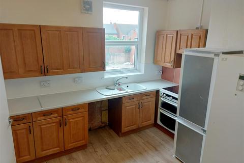 2 bedroom house to rent, Outram Street, Sutton-In-Ashfield