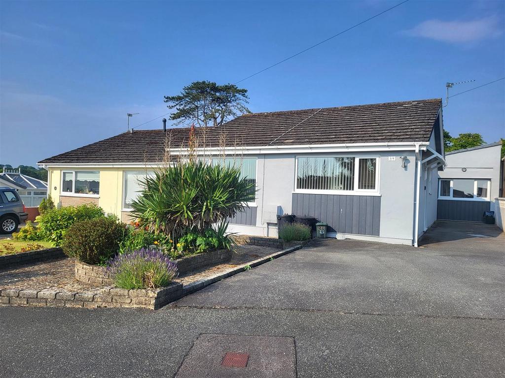 59 Scandinavia Heights, Saundersfoot 3 bed semidetached bungalow £