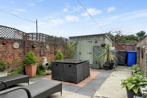 3 bedroom terraced house for sale, Worthing Road, Lowestoft