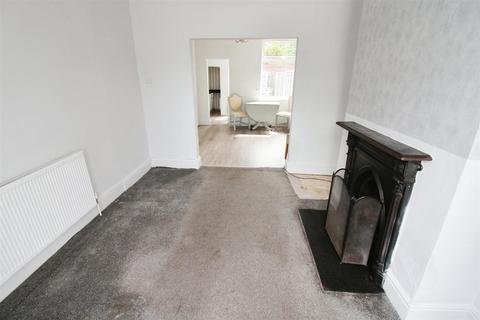 2 bedroom terraced house for sale, Lime Tree Avenue, Sutton-On-Hull, Hull