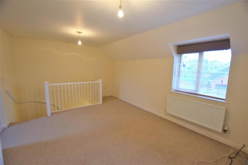 Claydon Road, Redhouse 2 bed coach house for sale £179,950