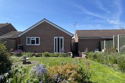 2 bedroom detached bungalow for sale, Strowgers Way, Kessingland, Lowestoft