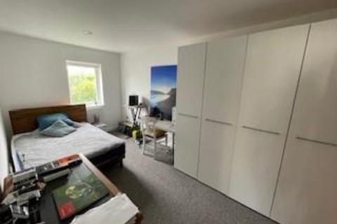 2 bedroom apartment to rent, Glenair Avenue, Poole