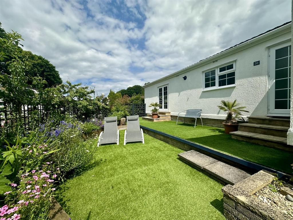 Front Garden.jpg