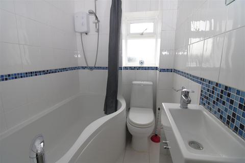 1 bedroom flat for sale, Terminus Road, Littlehampton