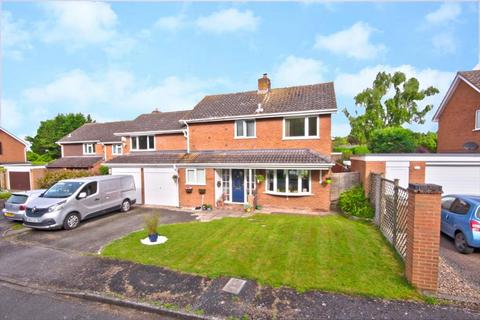 4 bedroom detached house for sale, Mill Lane, Cleeve Prior